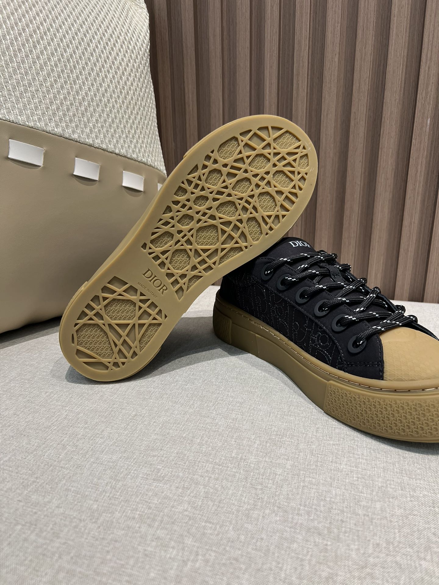 DIOR AND STONE ISLAND B33 Sneaker