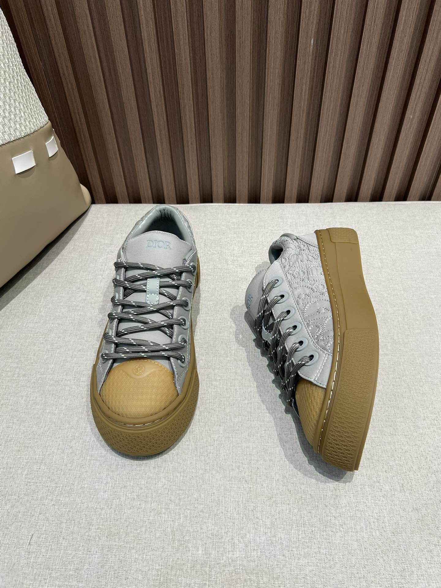 DIOR AND STONE ISLAND B33 Sneaker