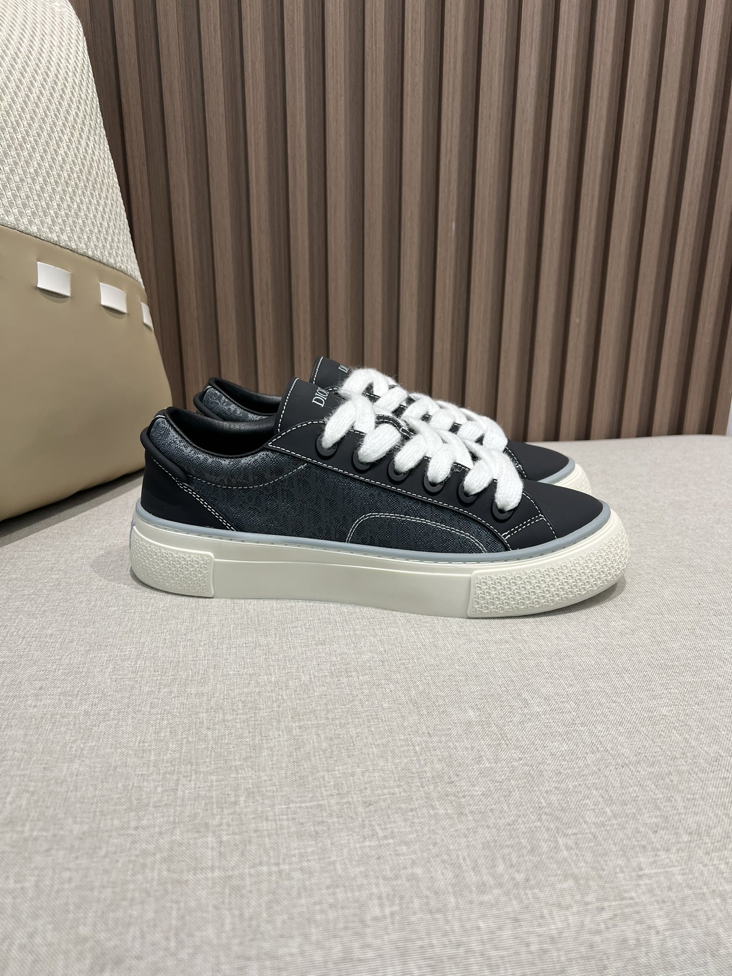 Dior x Denim Tears B33 Sneaker