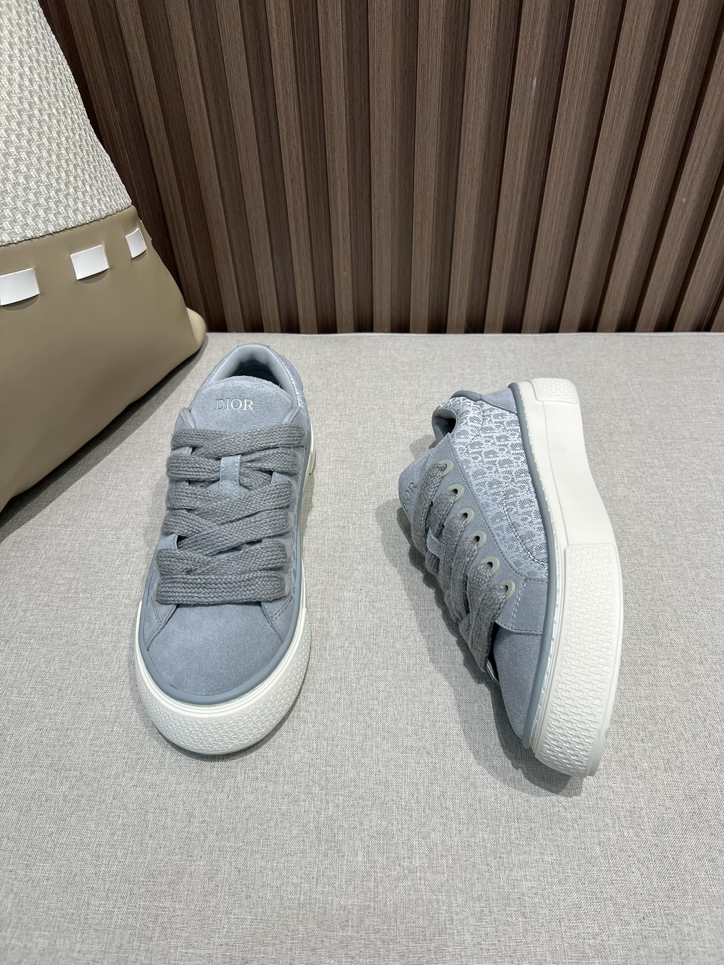 Dior x Denim Tears B33 Sneaker