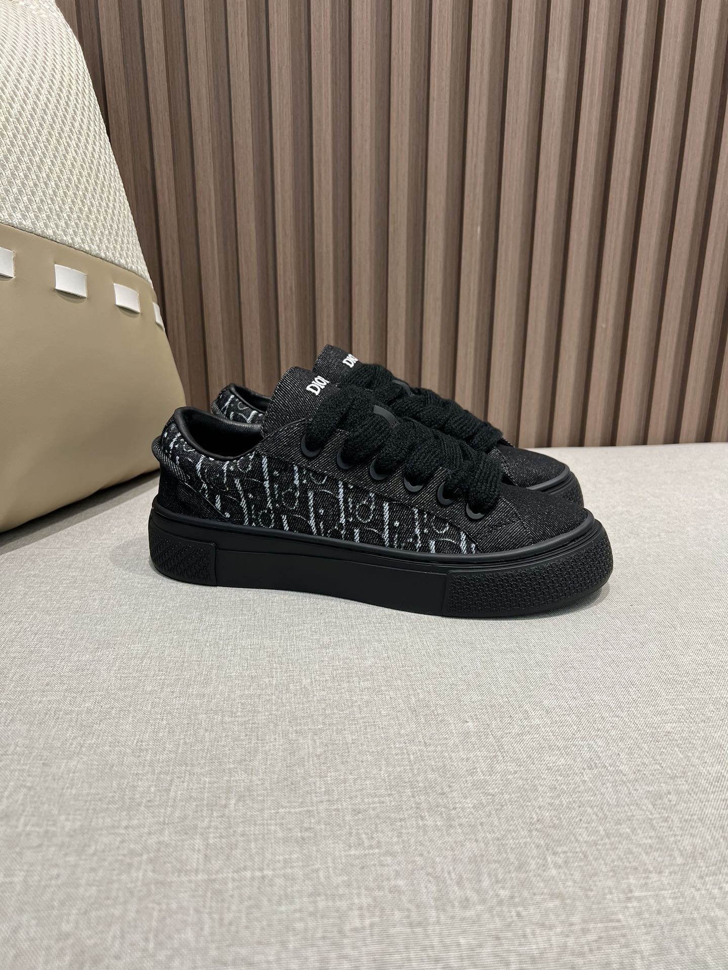 Dior x Denim Tears B33 Sneaker