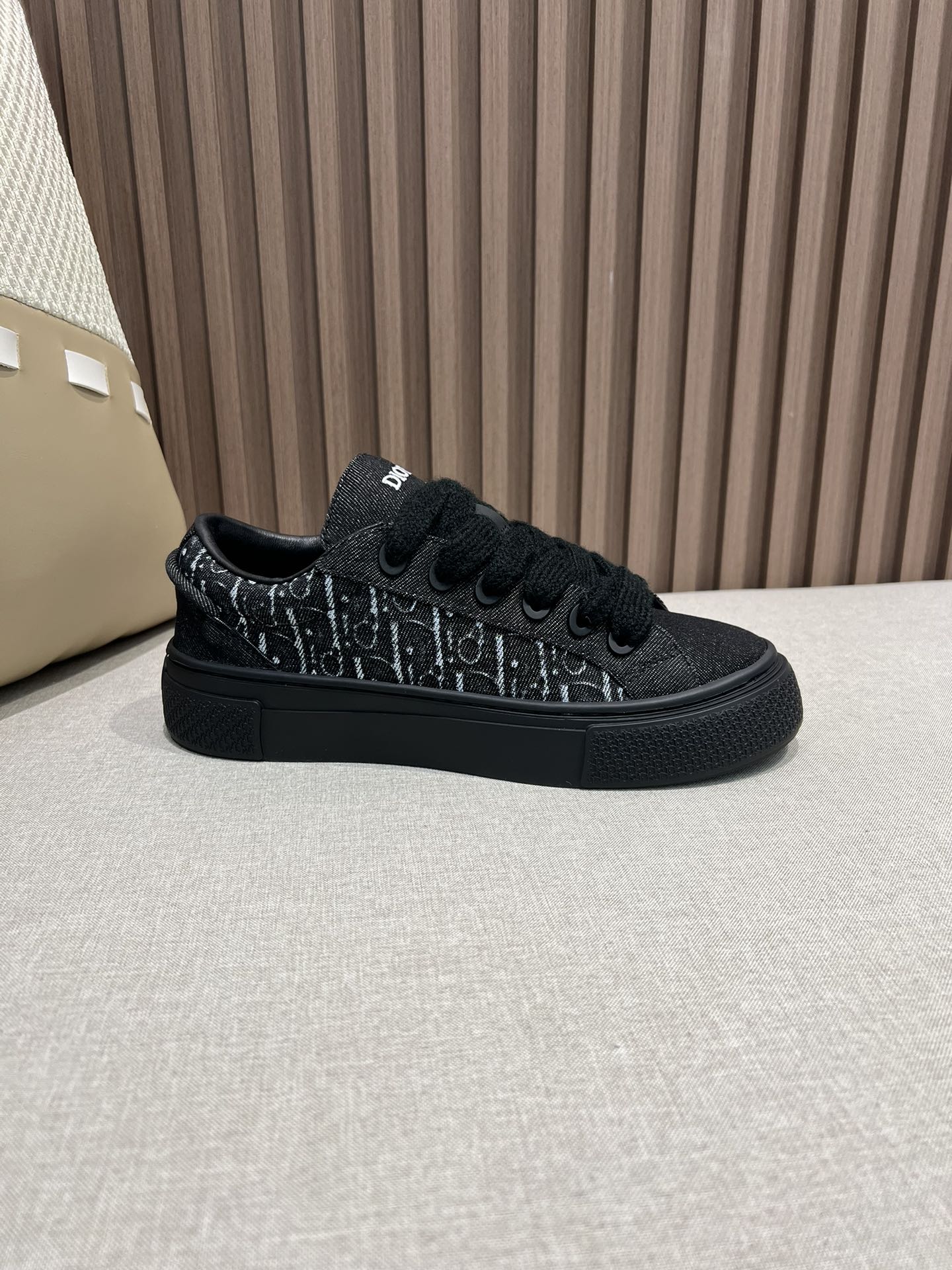 Dior x Denim Tears B33 Sneaker