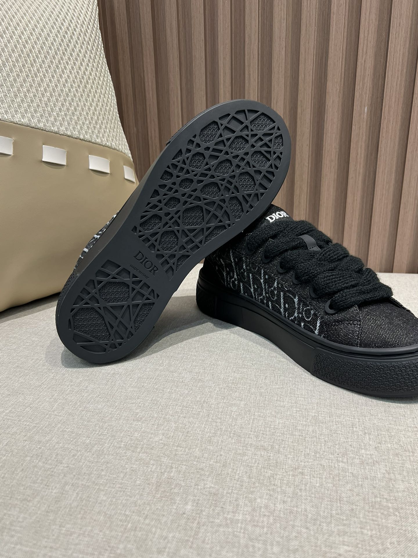 Dior x Denim Tears B33 Sneaker