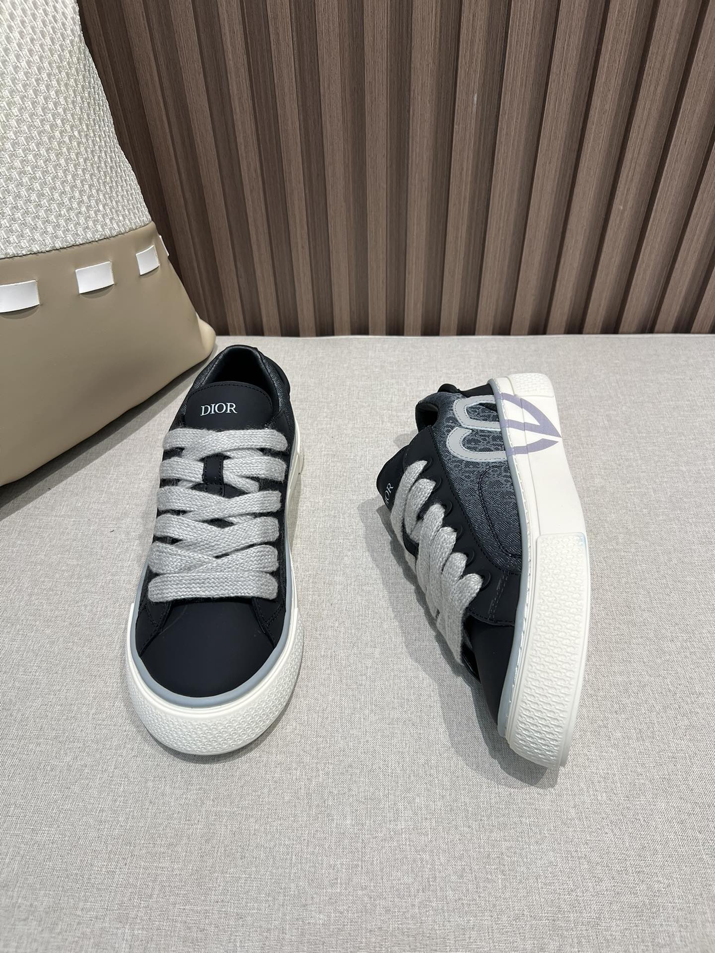 Dior x Denim Tears B33 Sneaker