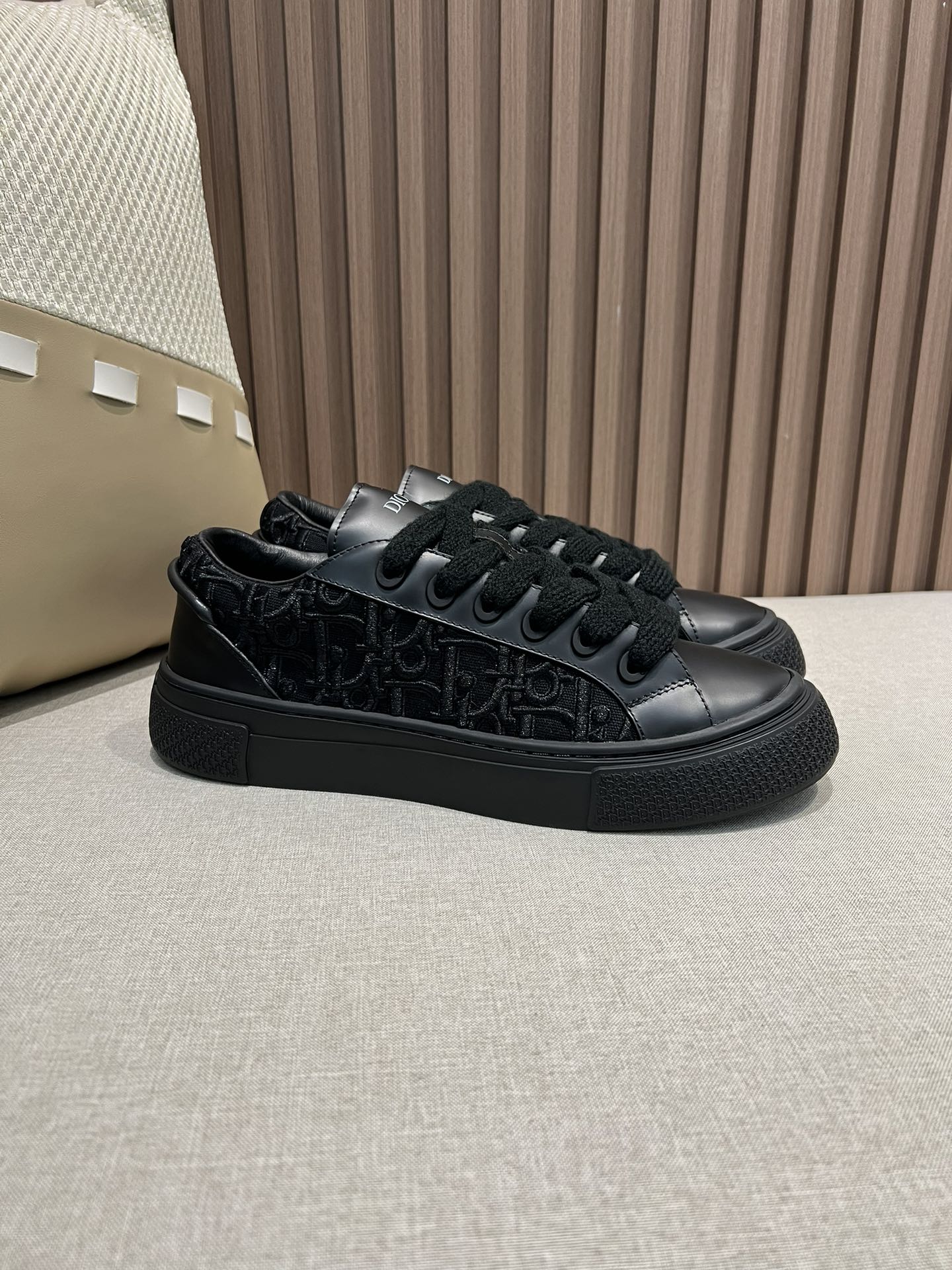 Dior x Denim Tears B33 Sneaker