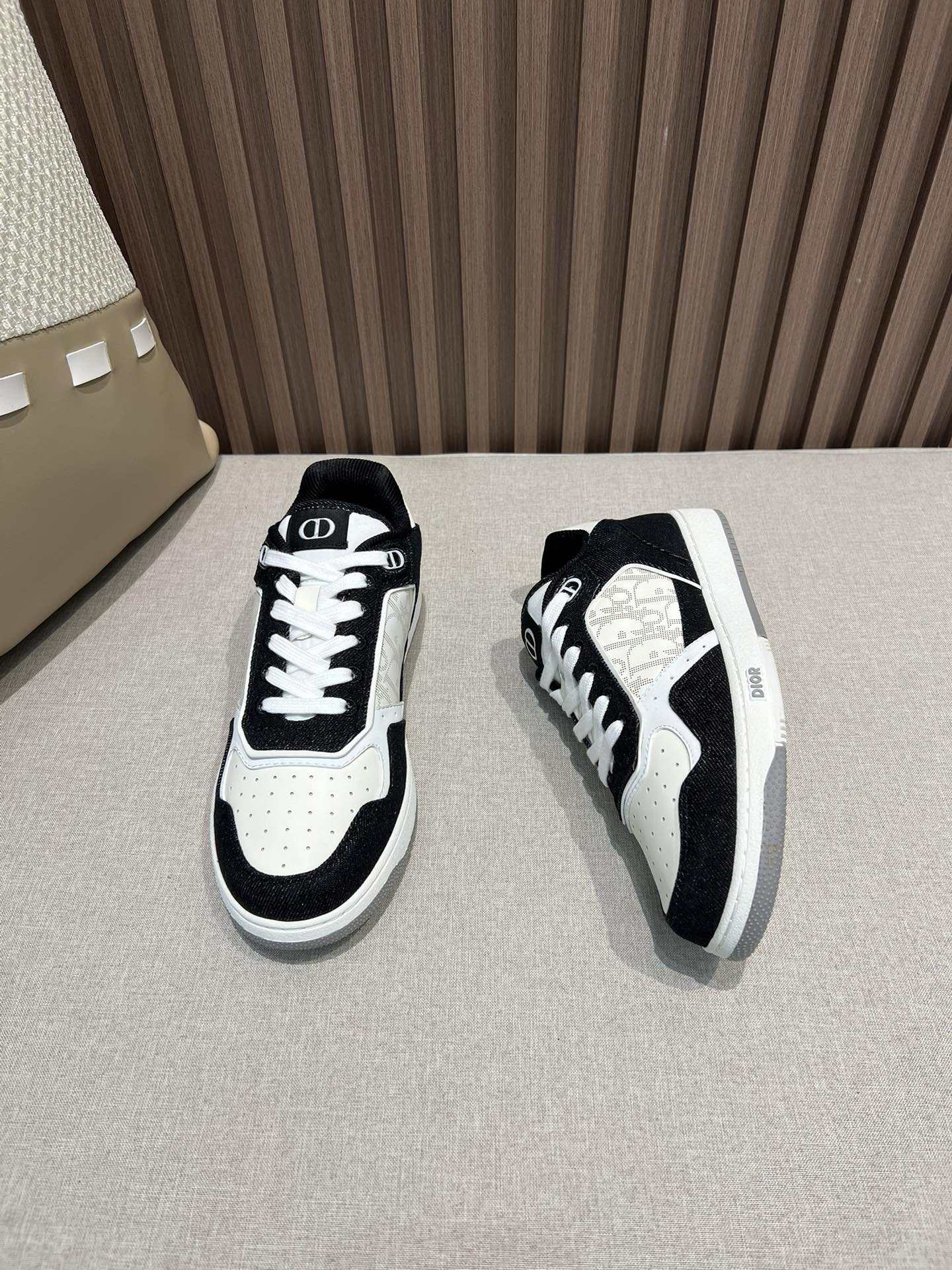 Dior B27 Low-Top Sneaker