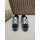 B30 Sneaker