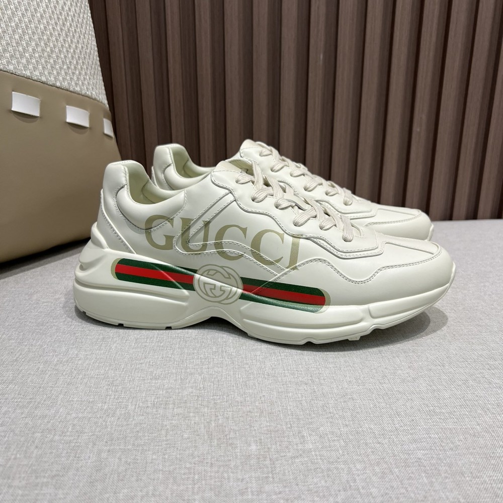 Men's Rhyton sneaker with Gucci logo