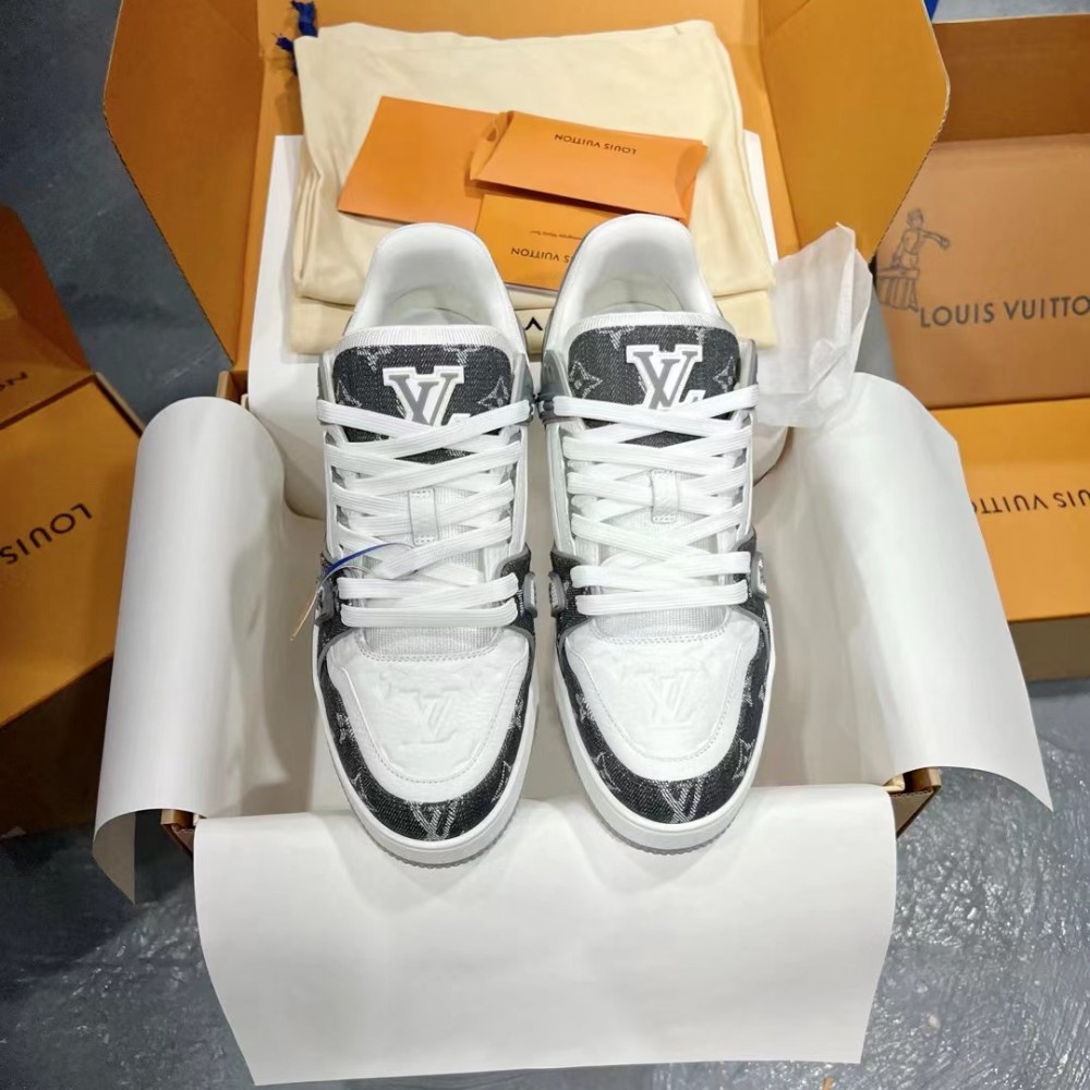 LV Trainer Sneaker