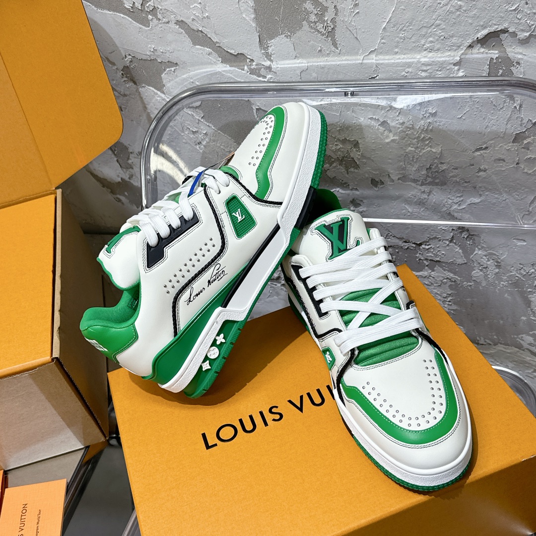 LV Trainer Sneaker