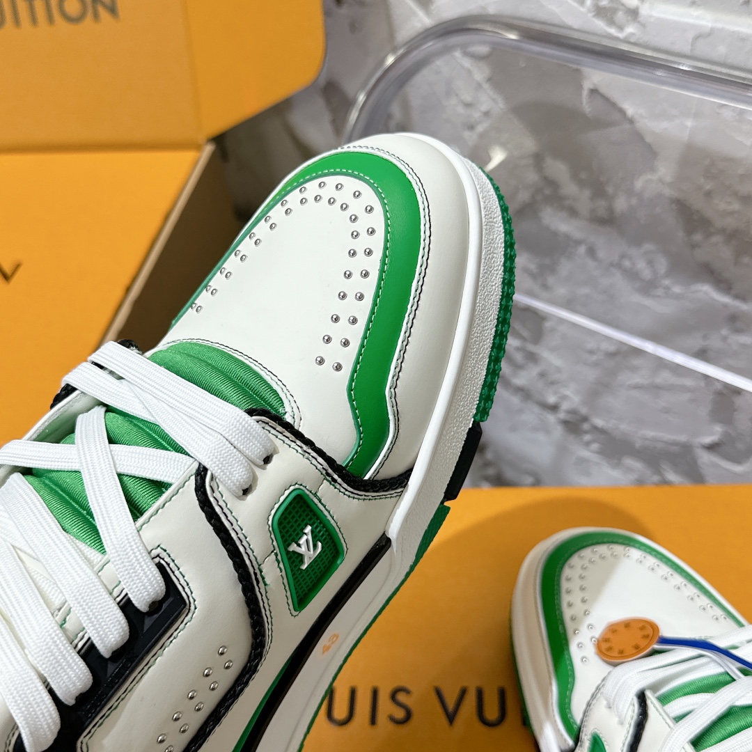 LV Trainer Sneaker