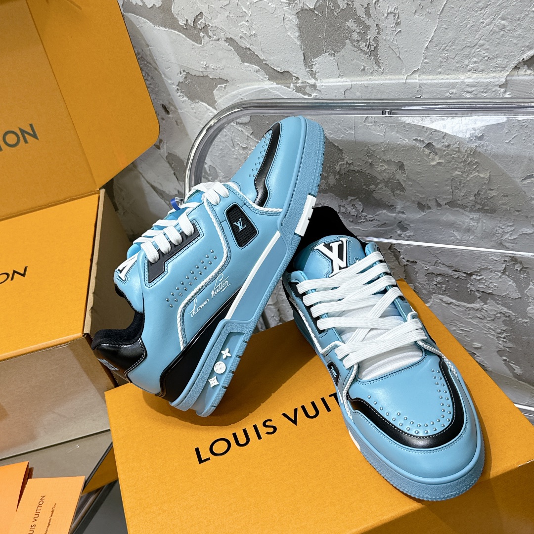 LV Trainer Sneaker