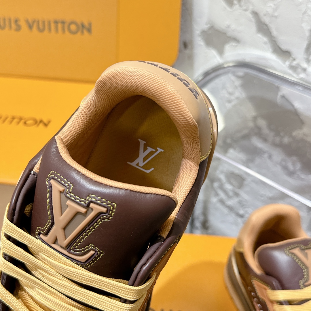 LV Trainer Sneaker