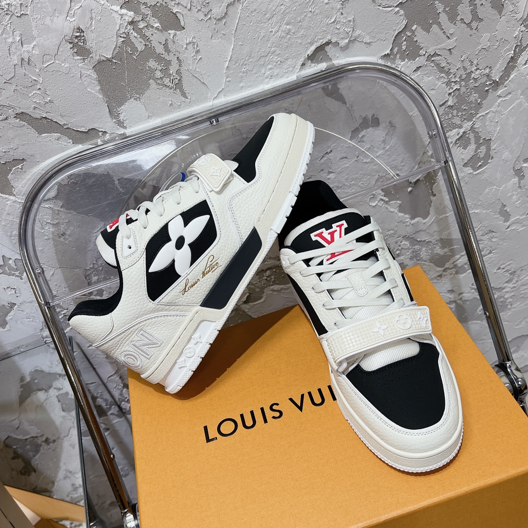 LV Trainer Sneaker