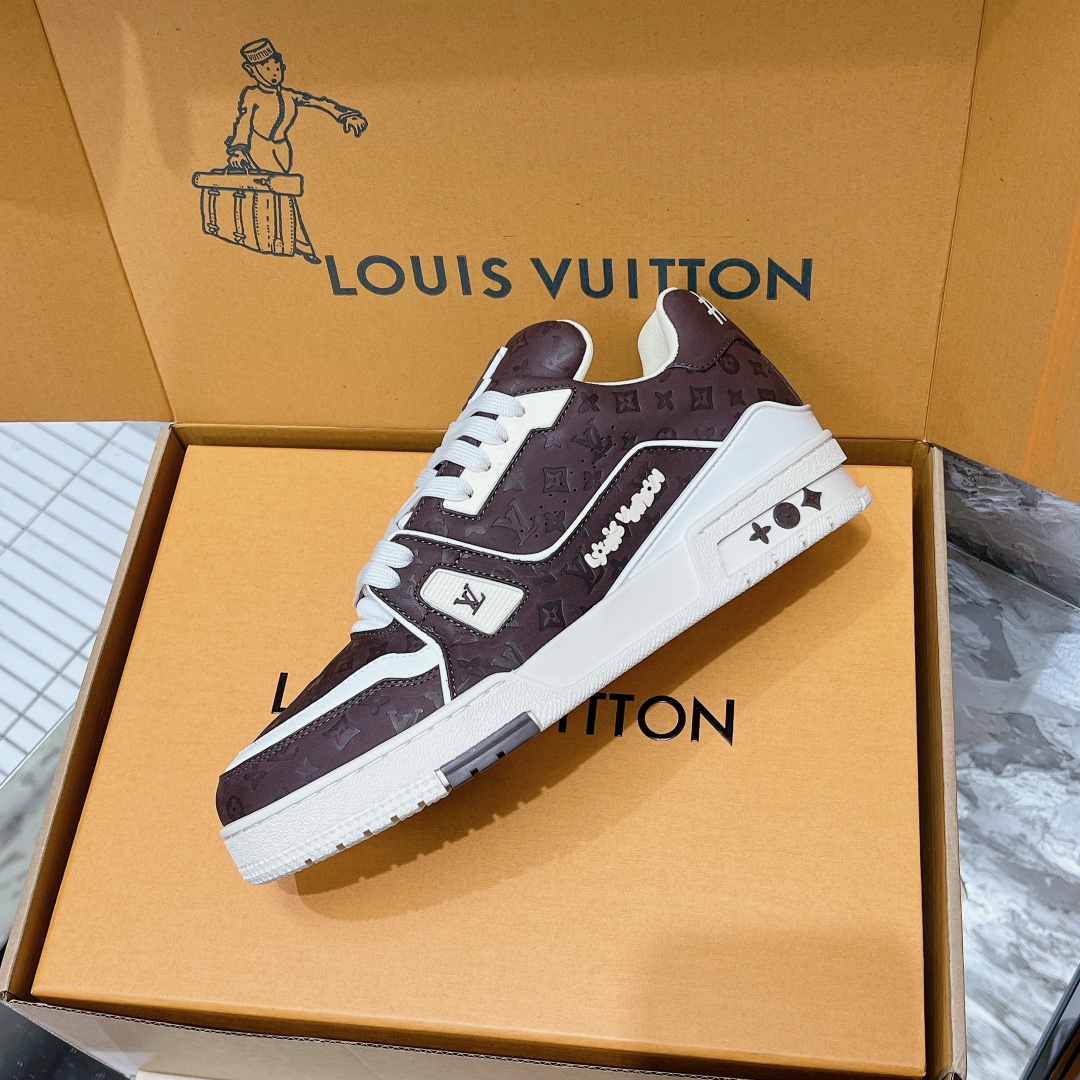 LV Trainer Sneaker