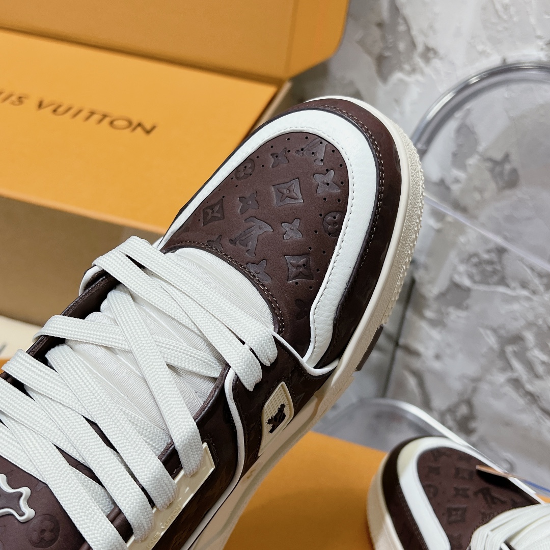 LV Trainer Sneaker