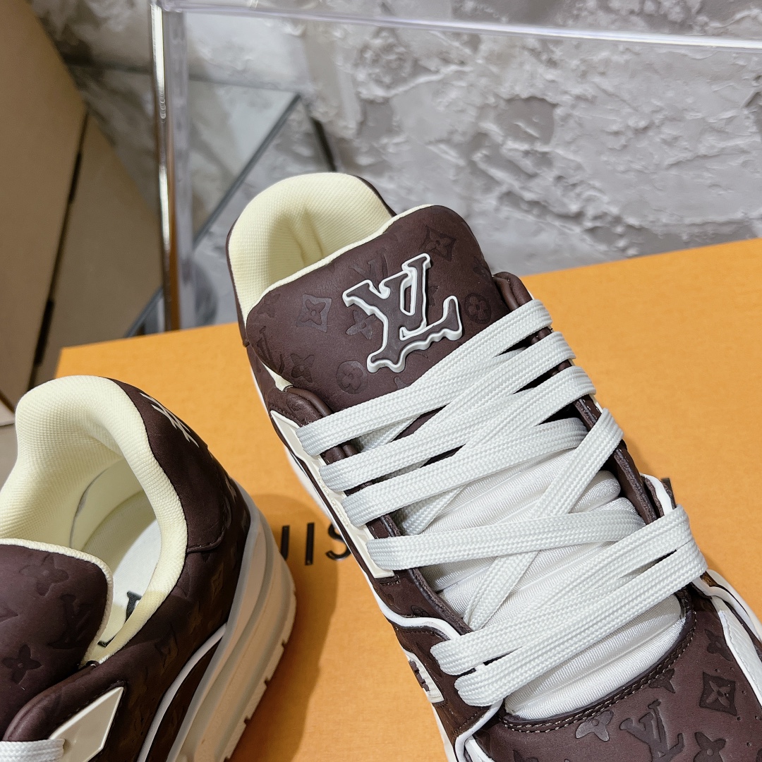 LV Trainer Sneaker