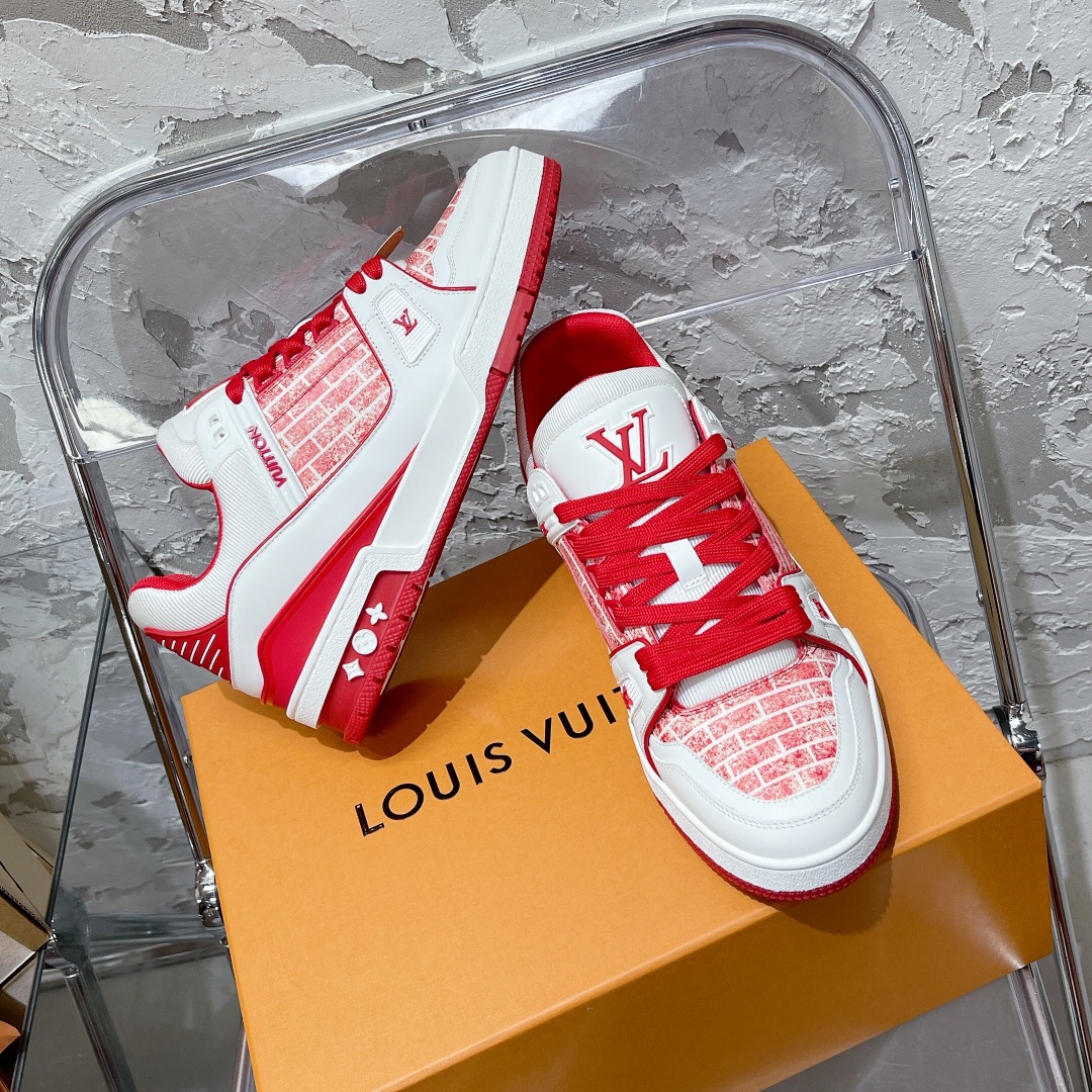 LV Trainer Sneaker