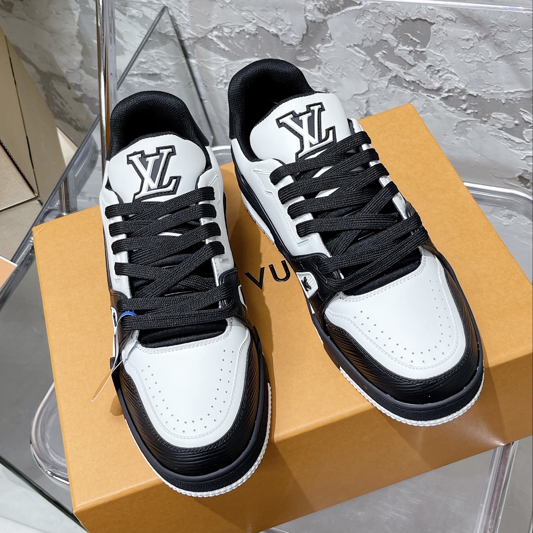 LV Trainer Sneaker