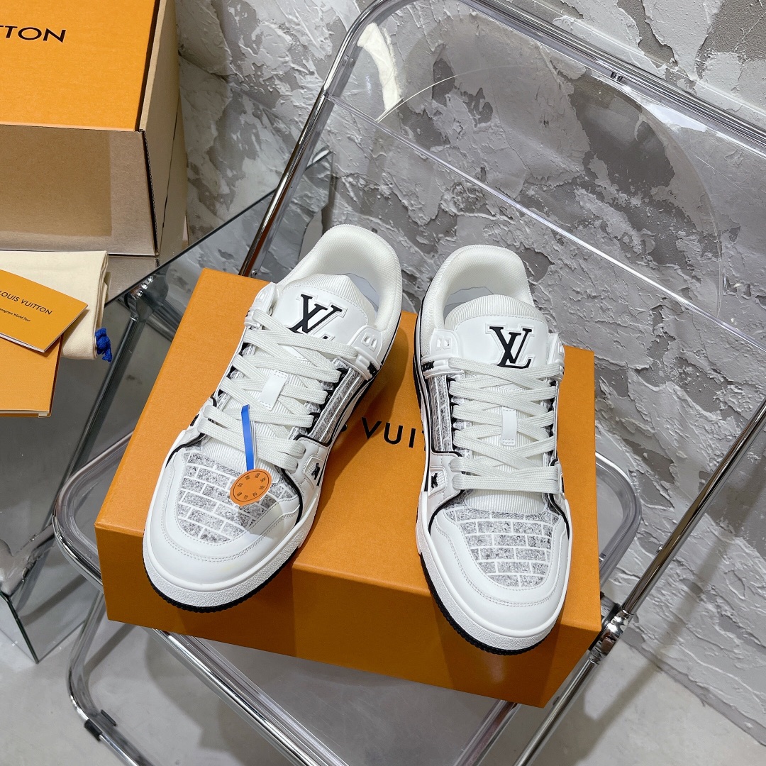 LV Trainer Sneaker