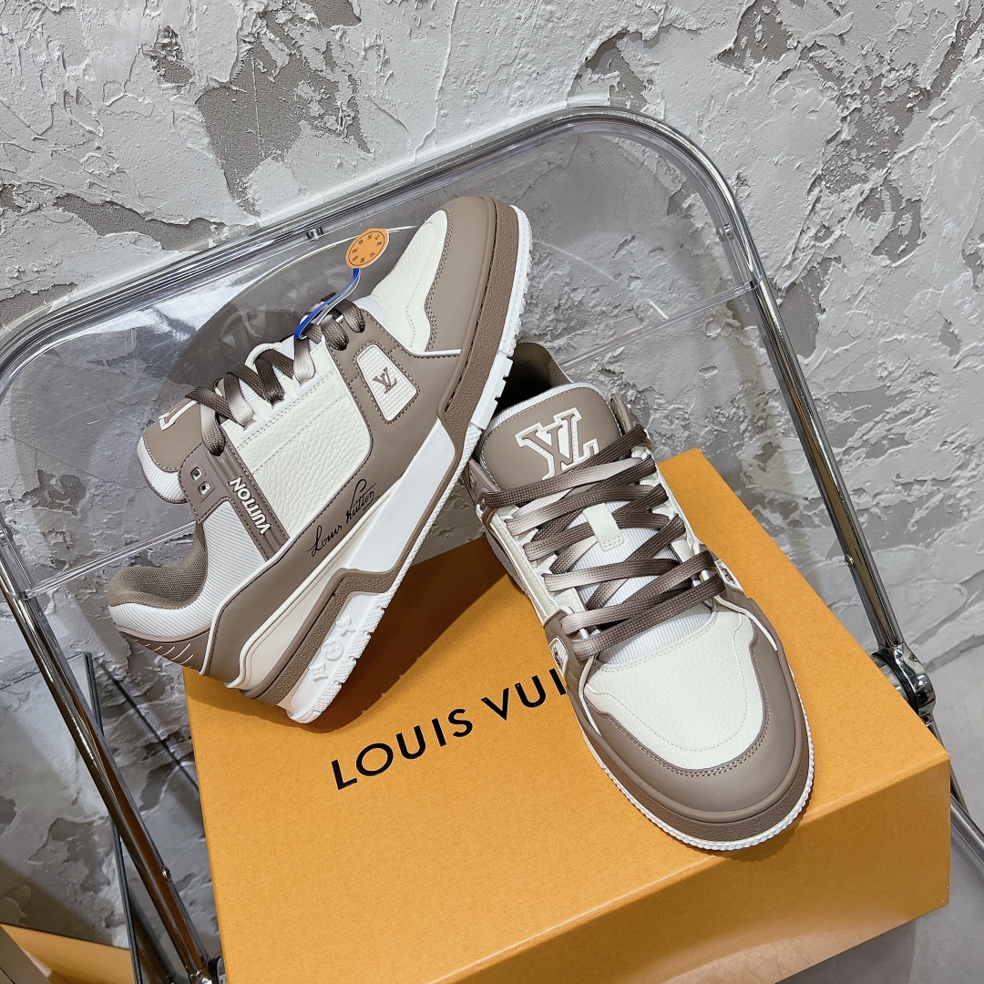 LV Trainer Sneaker