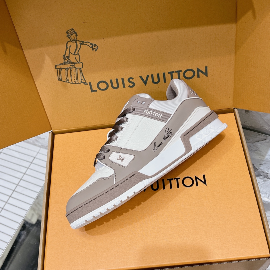 LV Trainer Sneaker