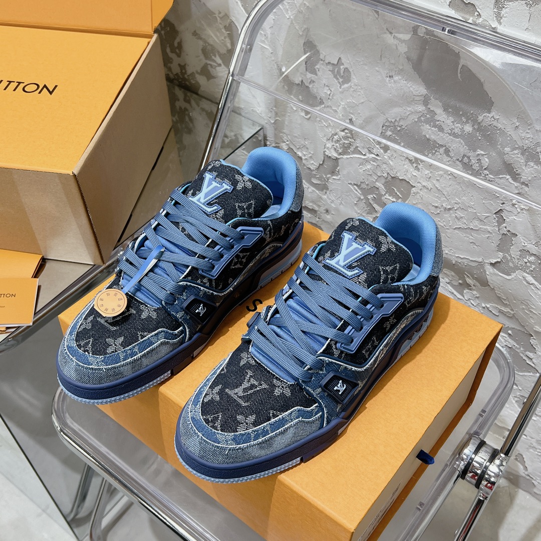 LV Trainer Sneaker