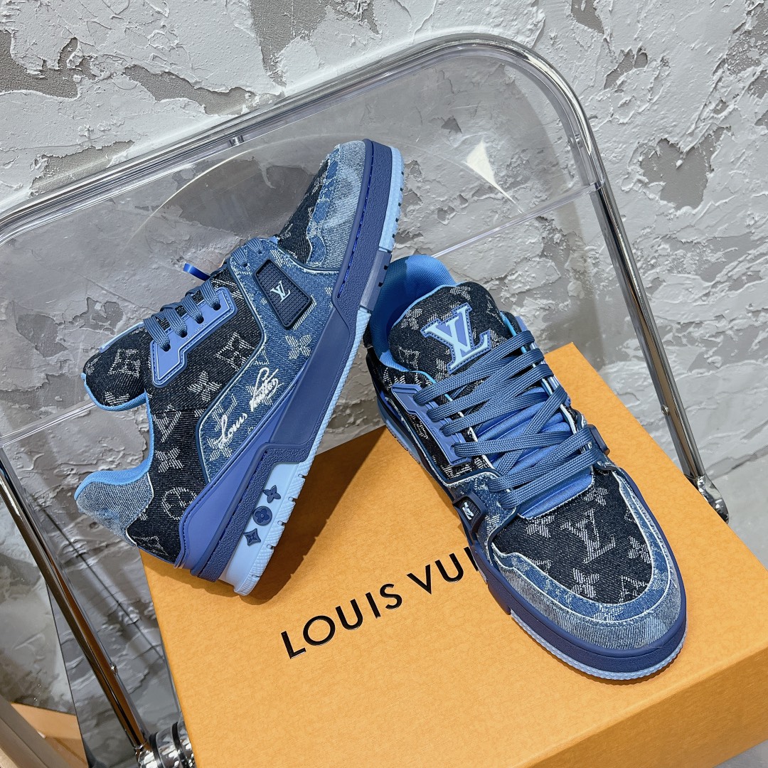 LV Trainer Sneaker