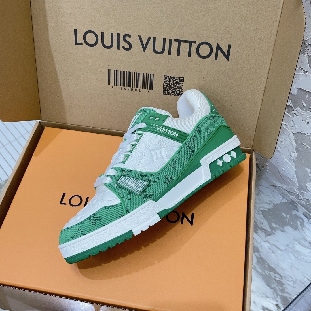 LV Trainer Sneaker