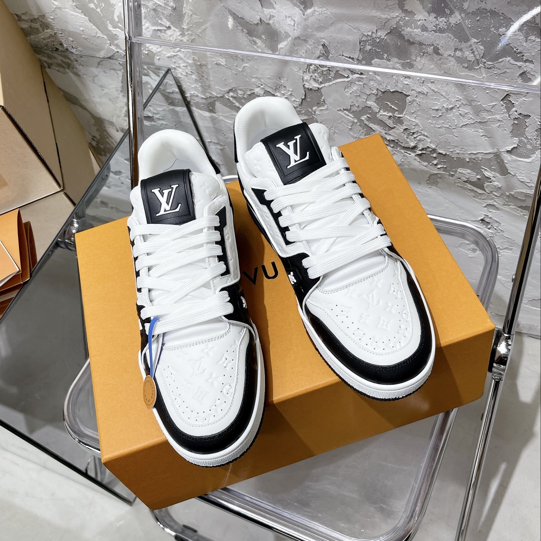 LV Trainer Sneaker