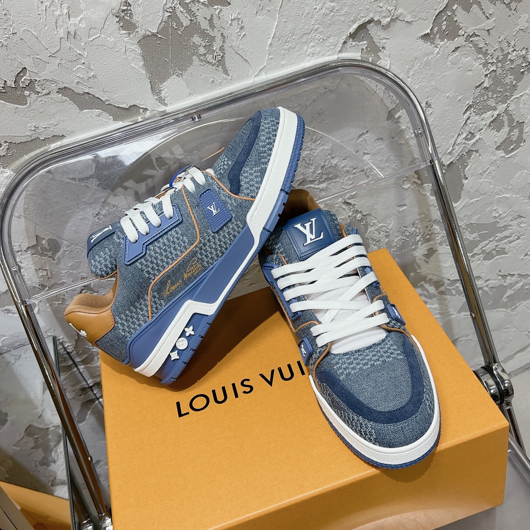 LV Trainer Sneaker