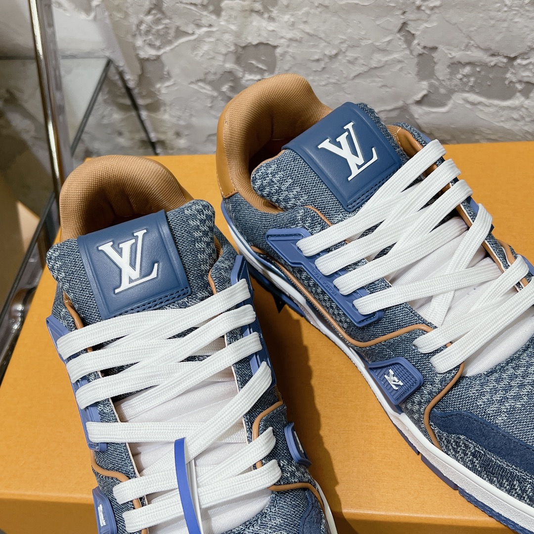 LV Trainer Sneaker