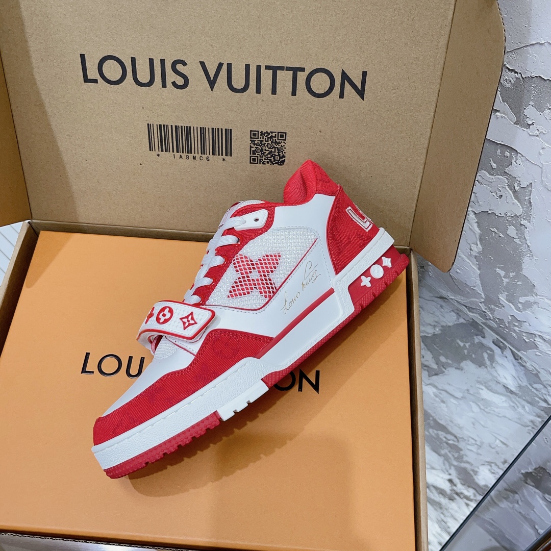 LV Trainer Sneaker