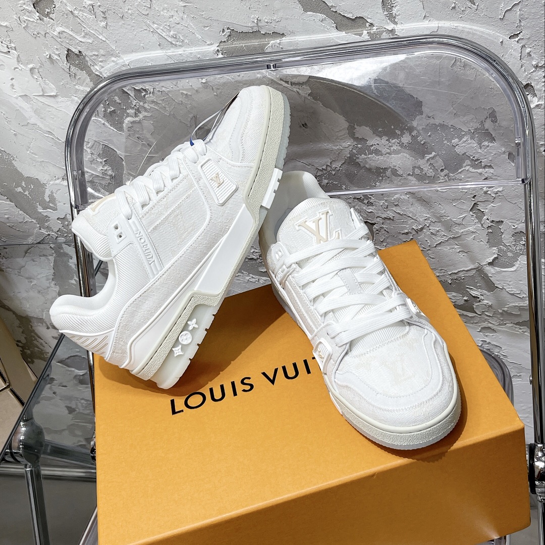 LV Trainer Sneaker