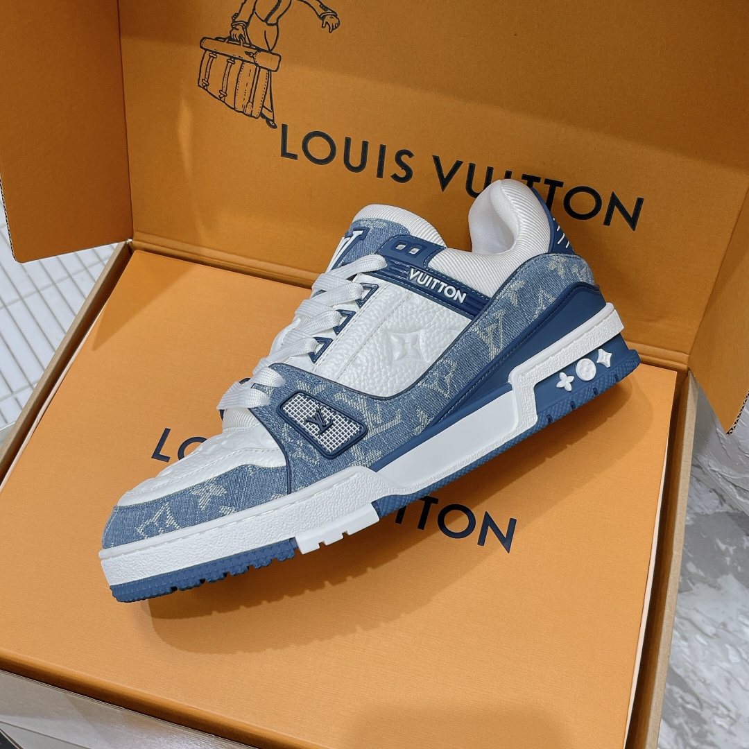 LV Trainer Sneaker