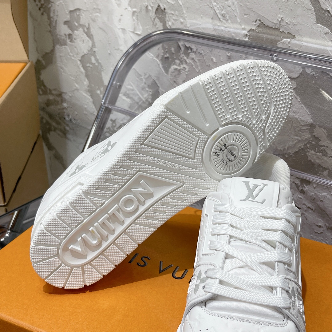 LV Trainer Sneaker