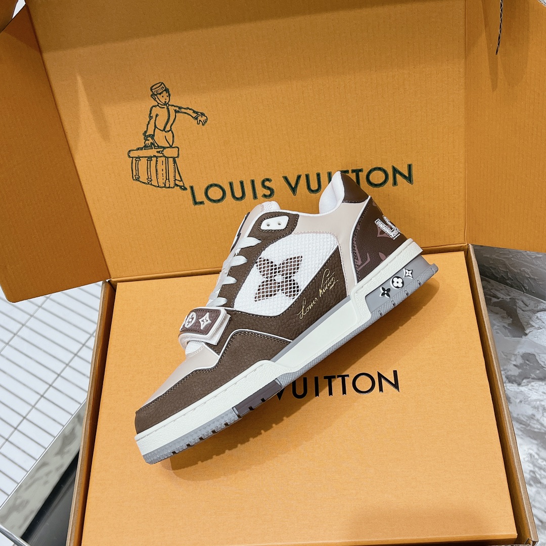 LV Trainer Sneaker