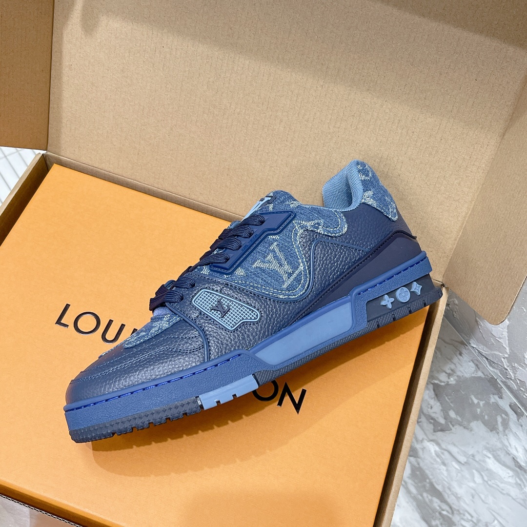 LV Trainer Sneaker