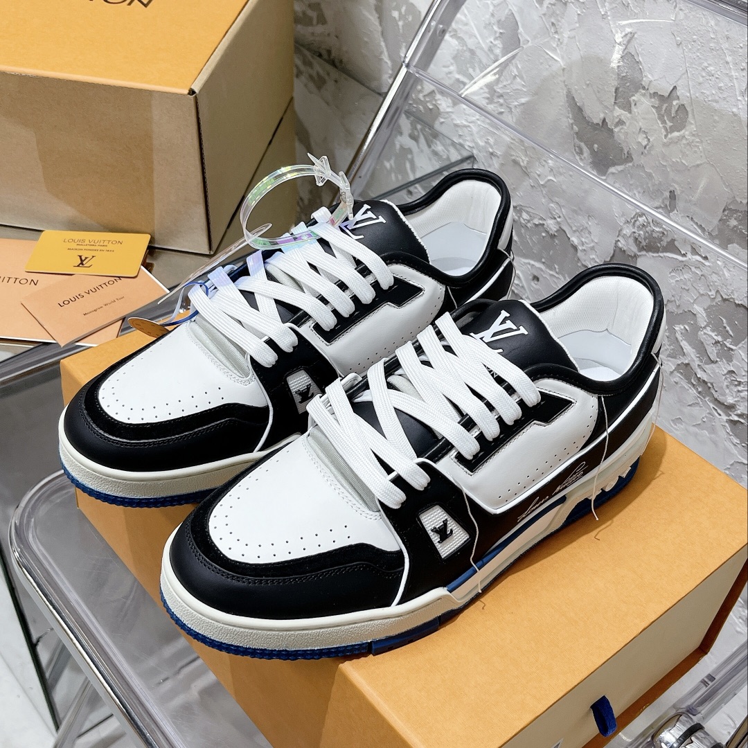 LV Trainer Sneaker