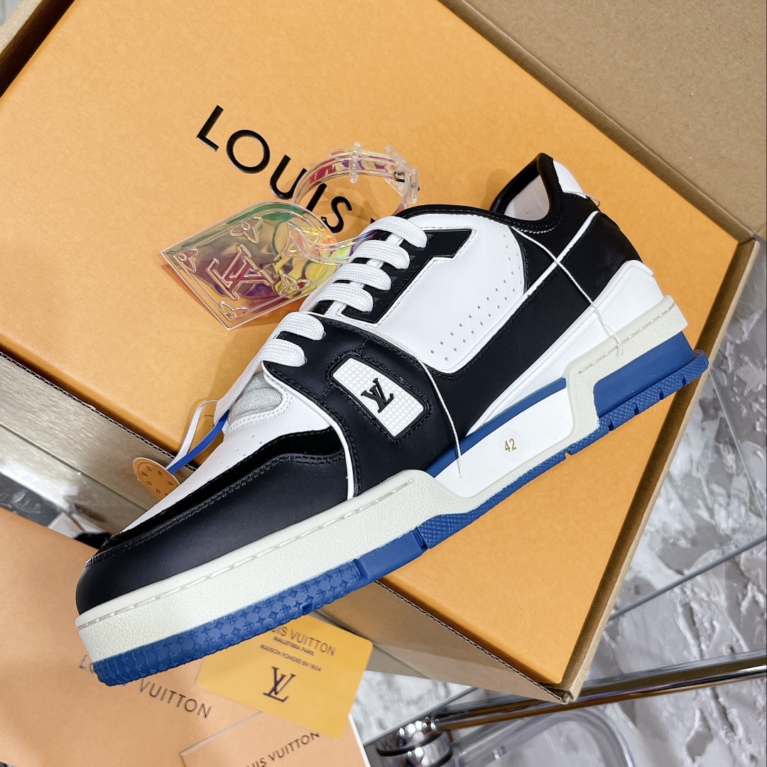 LV Trainer Sneaker