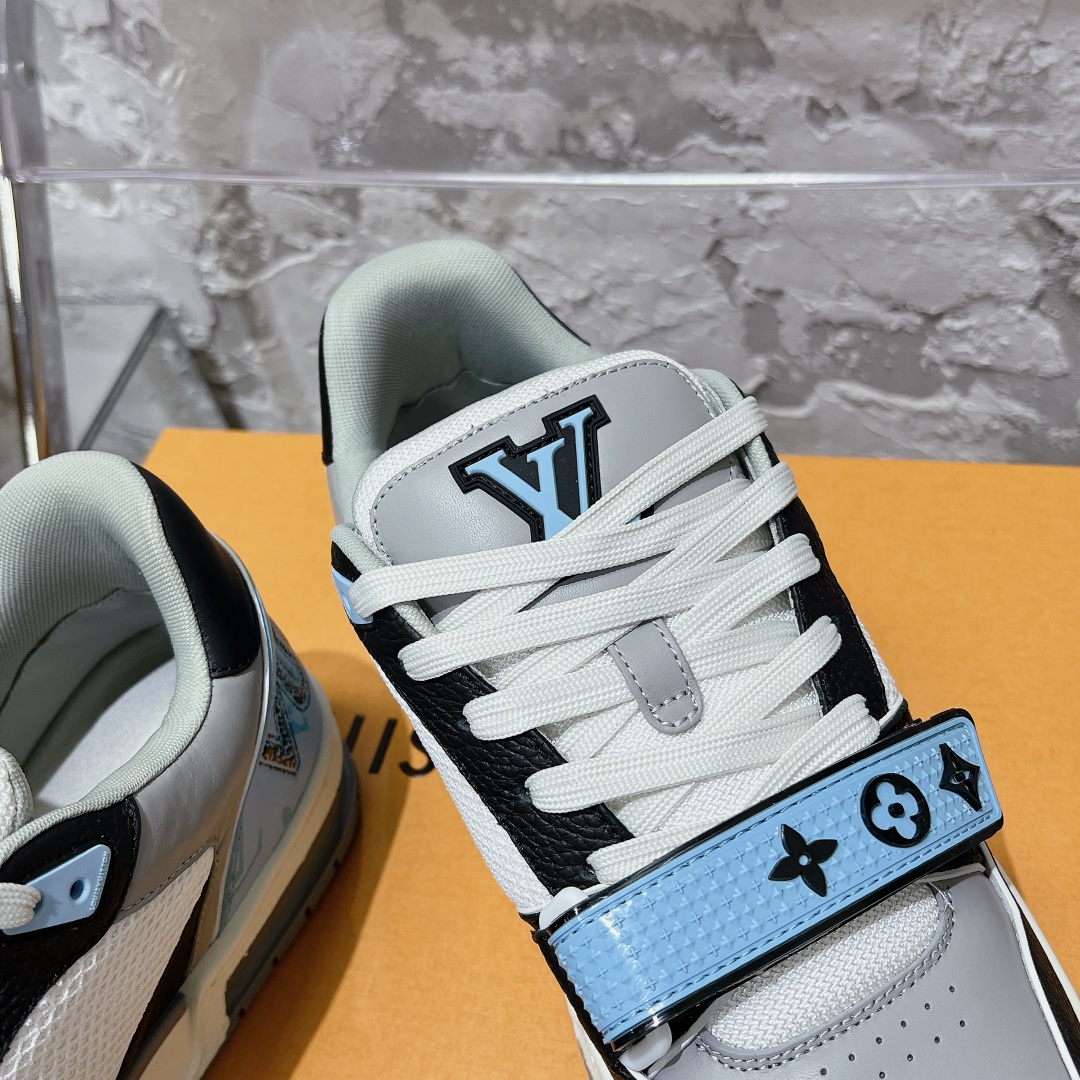 LV Trainer Sneaker