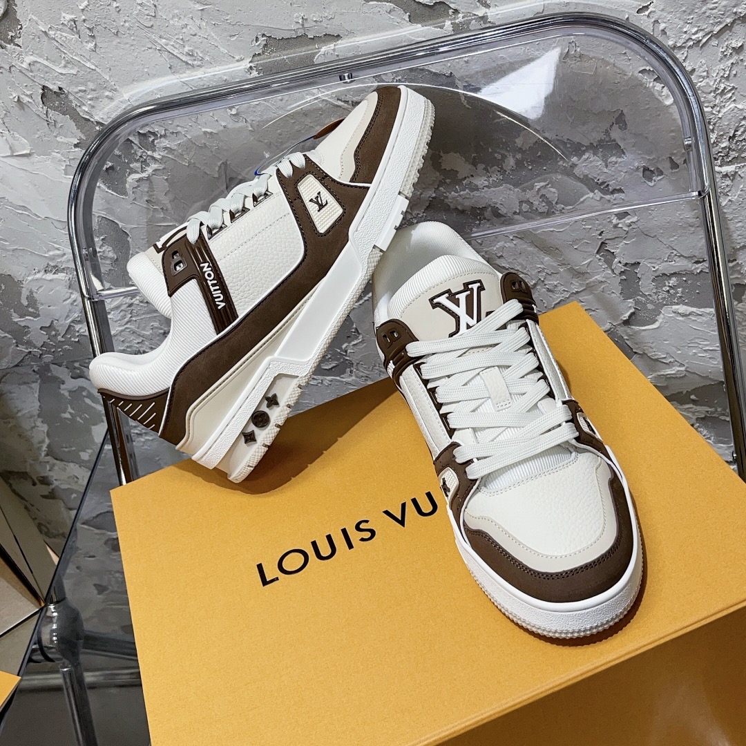 LV Trainer Sneaker