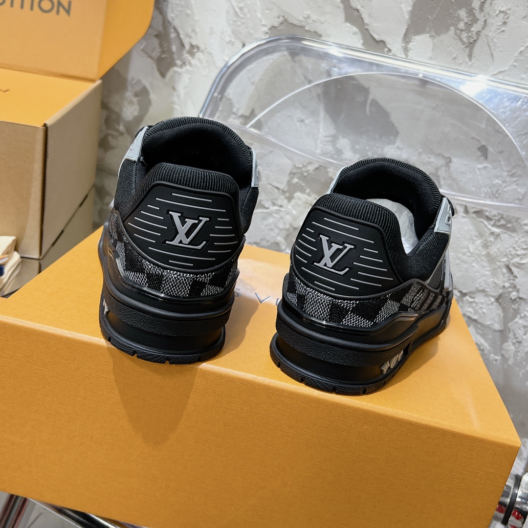 LV Trainer Sneaker