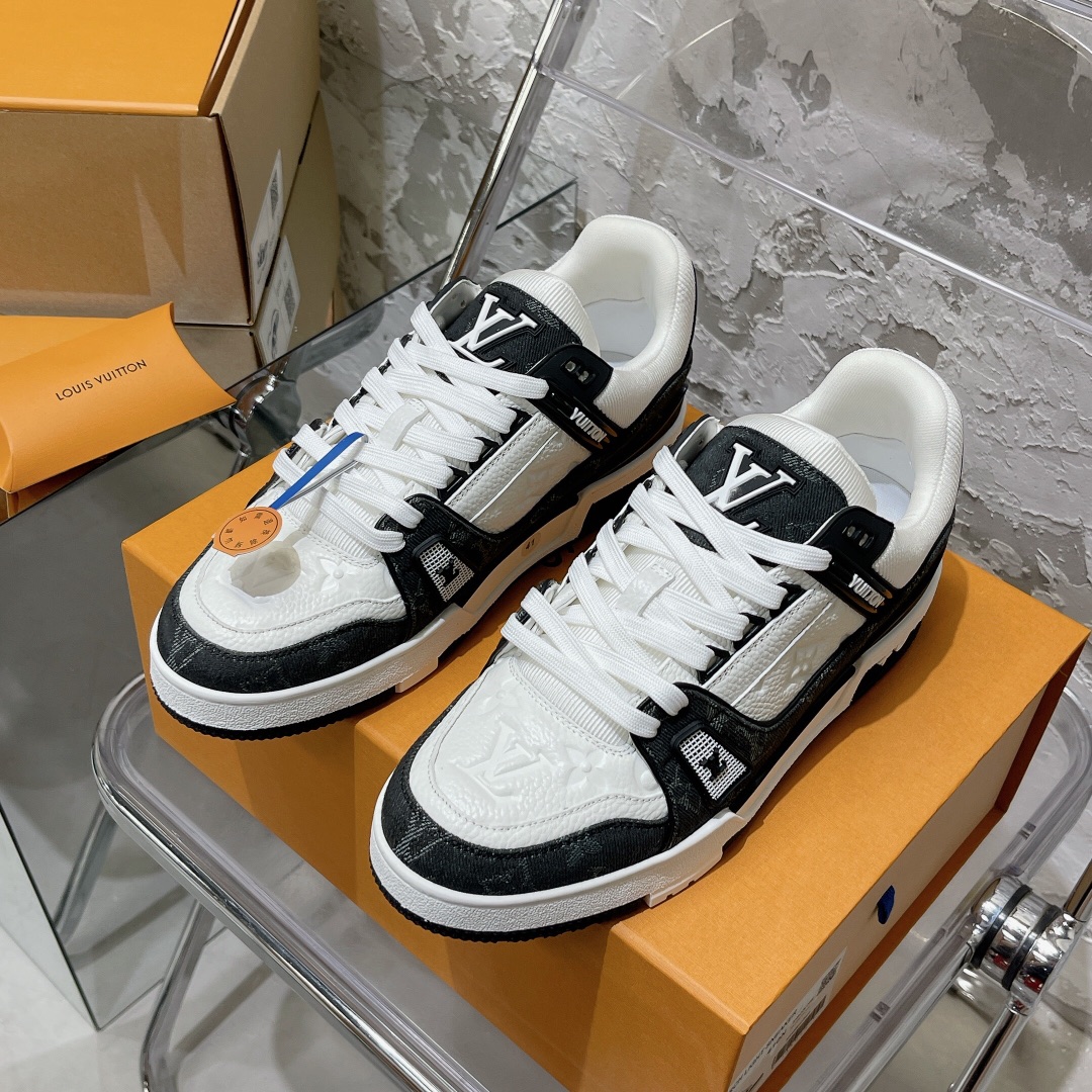 LV Trainer Sneaker