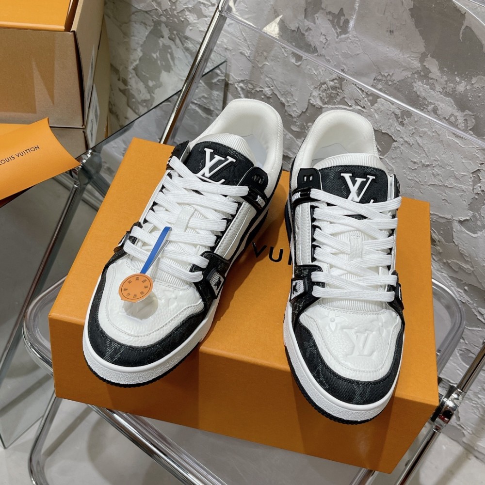 LV Trainer Sneaker