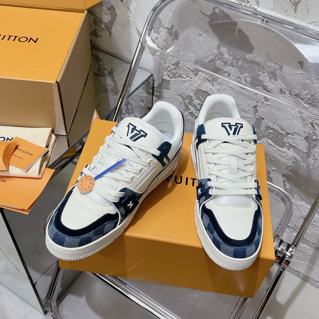 LV Trainer Sneaker