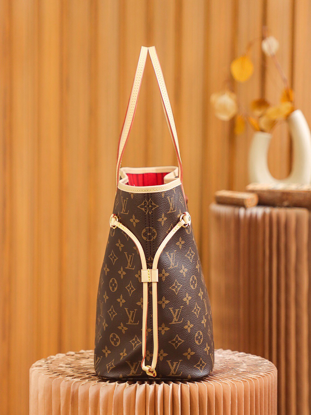 Lv Neverfull