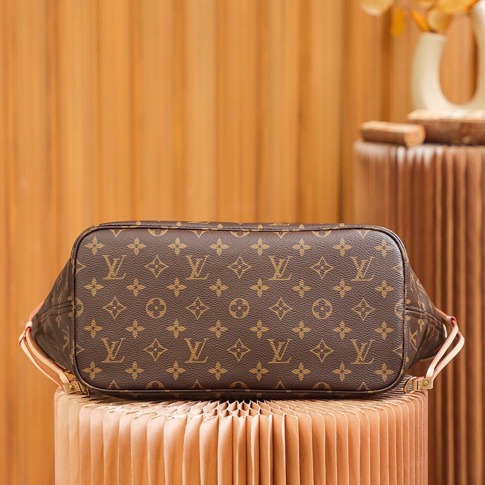 Lv Neverfull