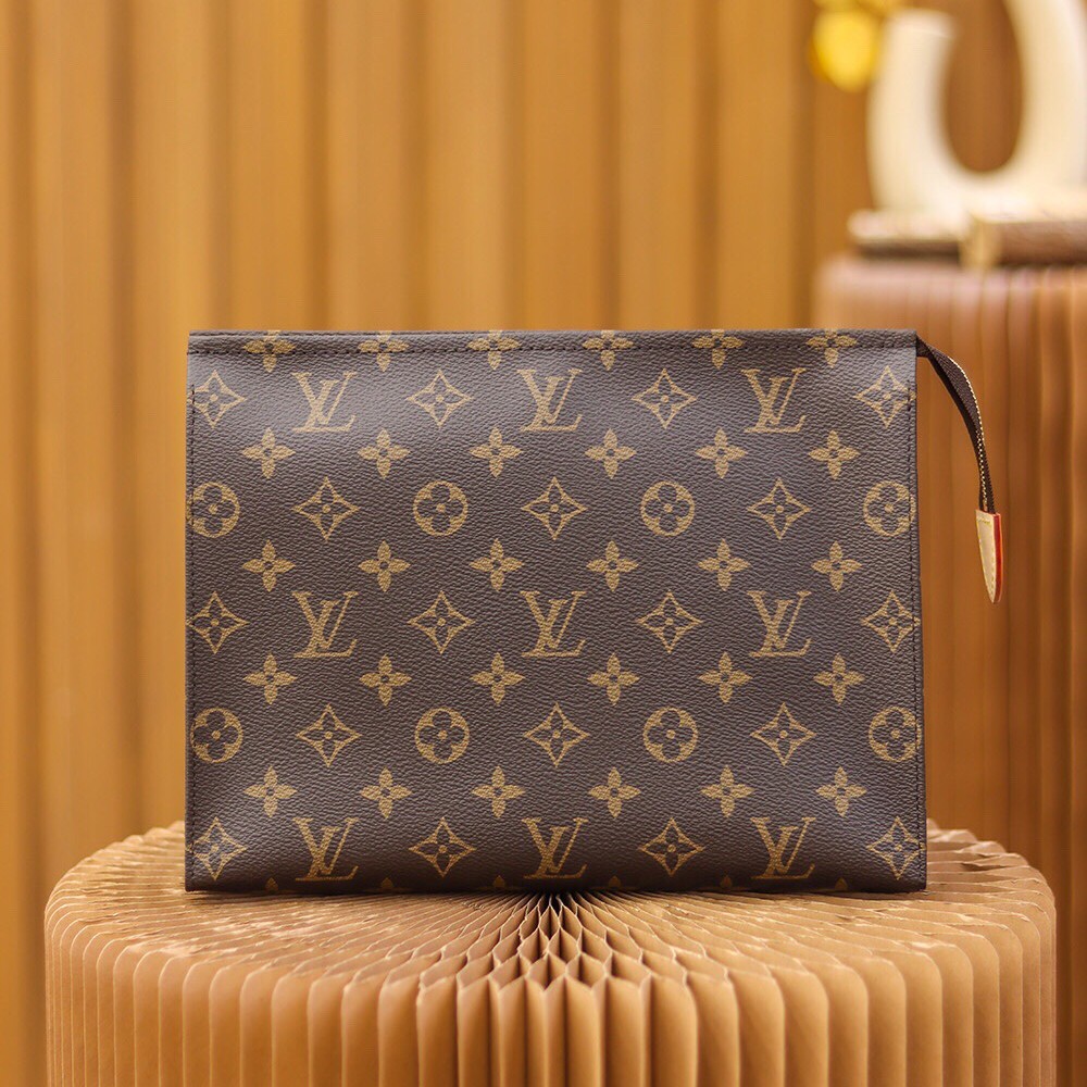 Lv Toiletry Pouch 26