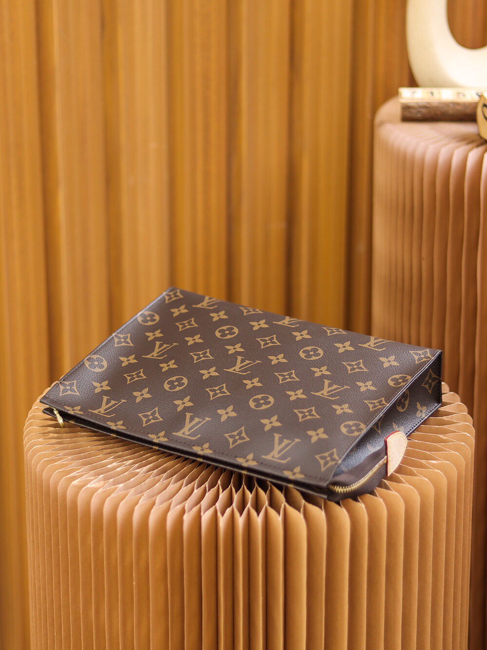 Lv Toiletry Pouch 26